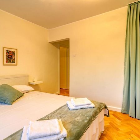 Quito Apartment - Stylish & Quiet Бухарест Екстер'єр фото
