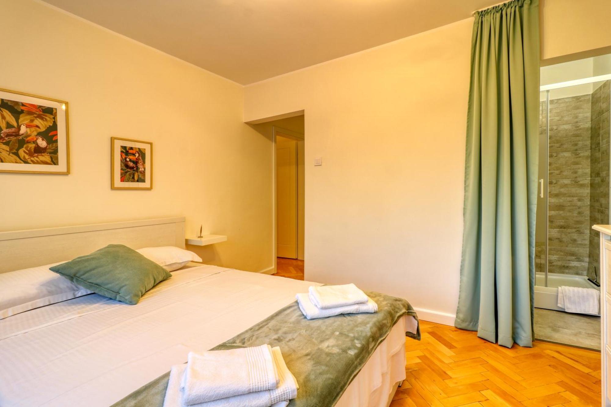Quito Apartment - Stylish & Quiet Бухарест Екстер'єр фото