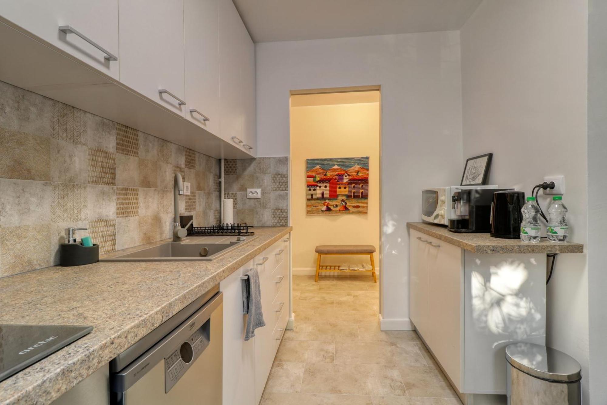 Quito Apartment - Stylish & Quiet Бухарест Екстер'єр фото
