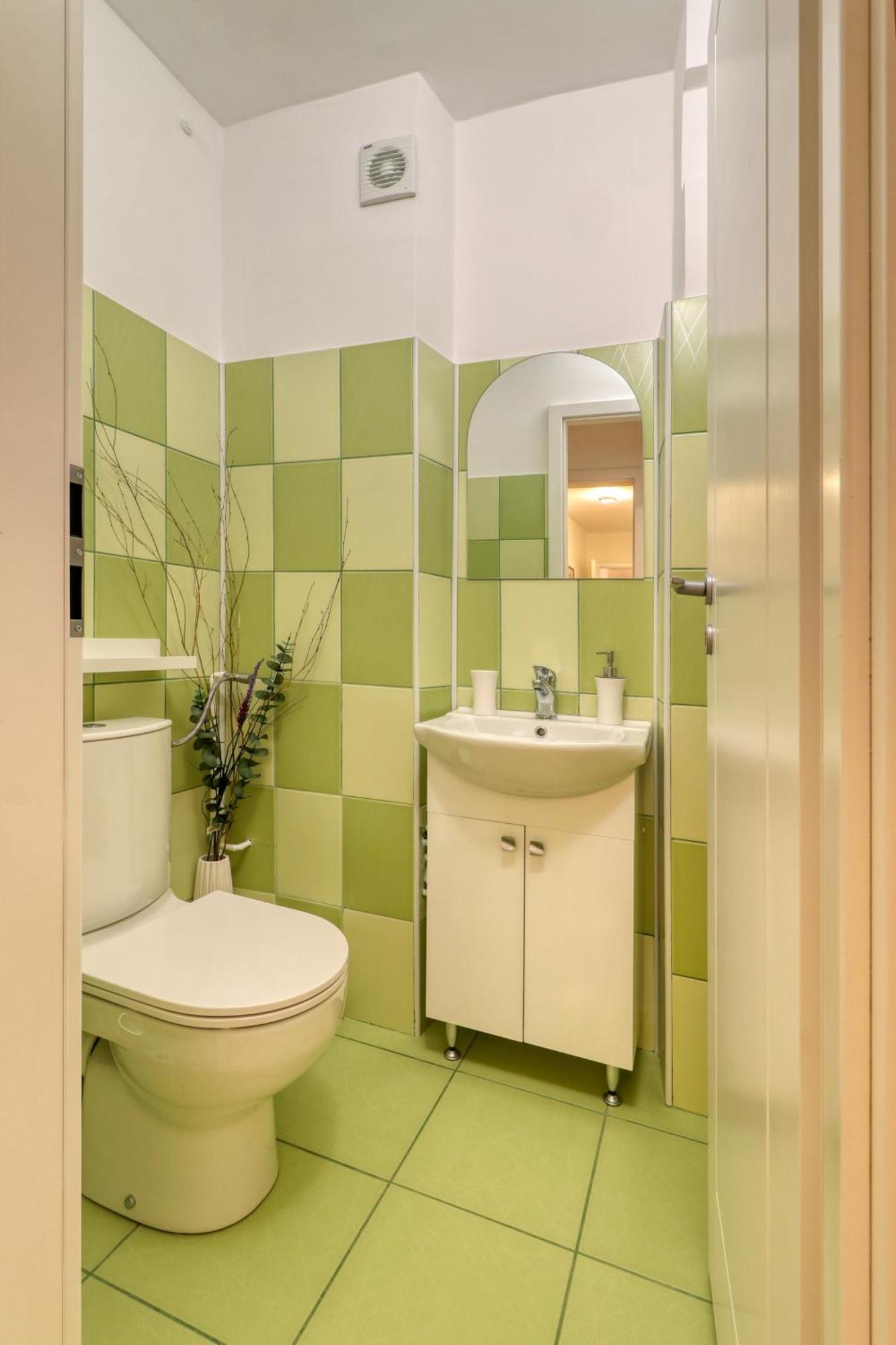 Quito Apartment - Stylish & Quiet Бухарест Екстер'єр фото