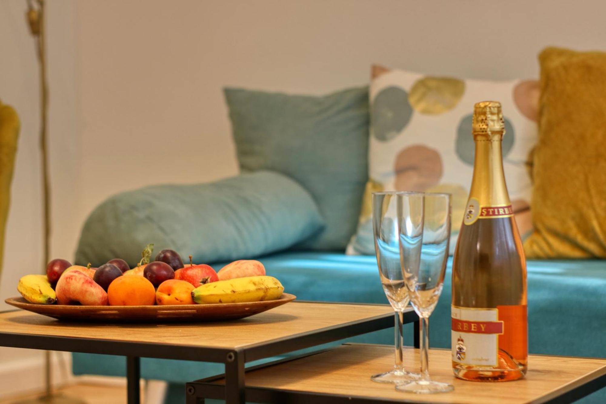 Quito Apartment - Stylish & Quiet Бухарест Екстер'єр фото