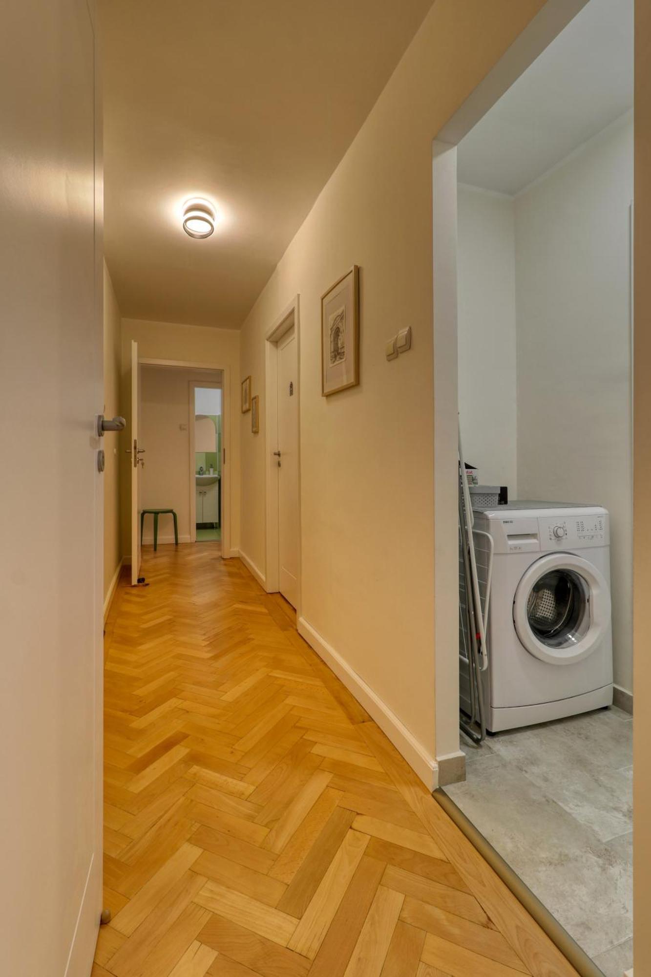Quito Apartment - Stylish & Quiet Бухарест Екстер'єр фото